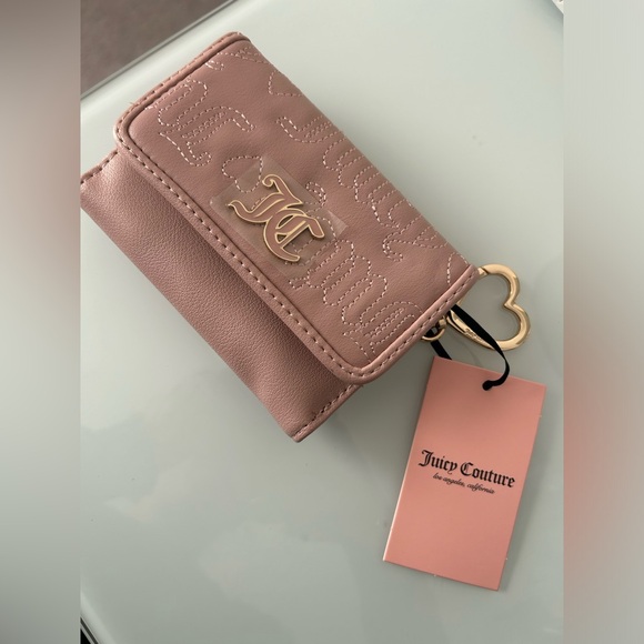 Juicy Dusty Pink Trifold Wallet with Heart Zipper - Picture 2 of 4